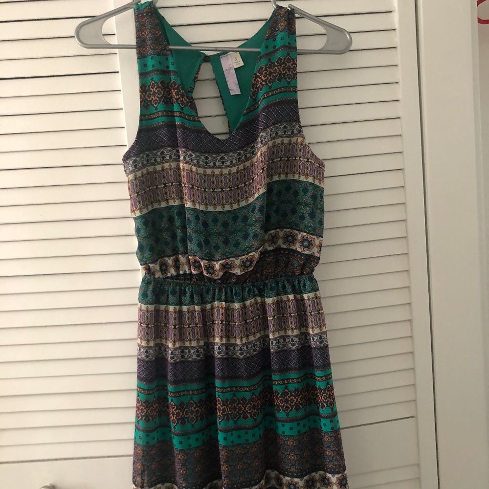 Green and patterned midi Alya dress